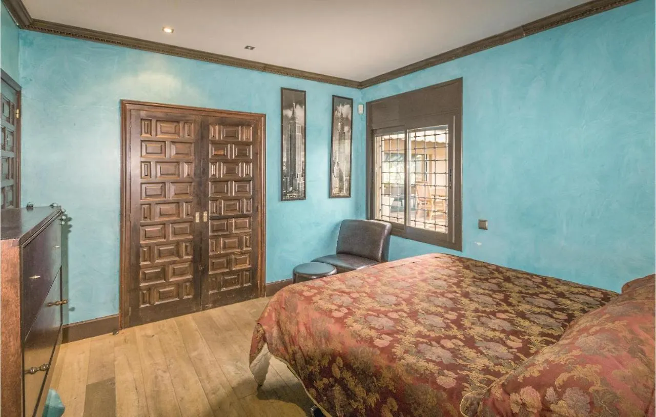 Awesome Home In Cabrils With Kitchen 別荘